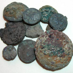 10 древнеримских монет, поздний период. Бронза (№1)